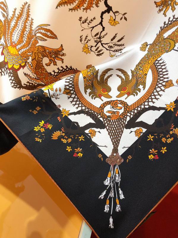 Gucci  silk scarf 90X90cm E01 (6)
